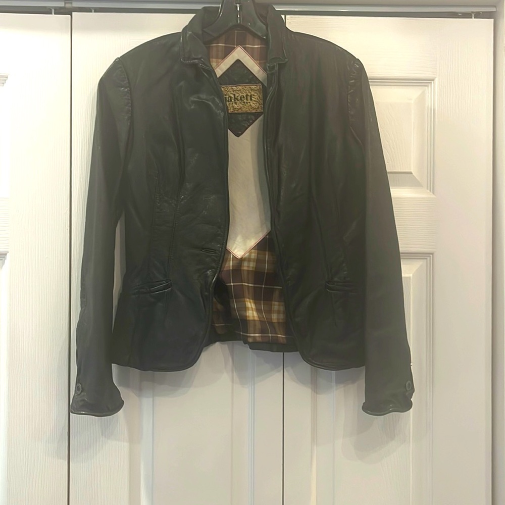 Small Jakett leather jacket/blazer.